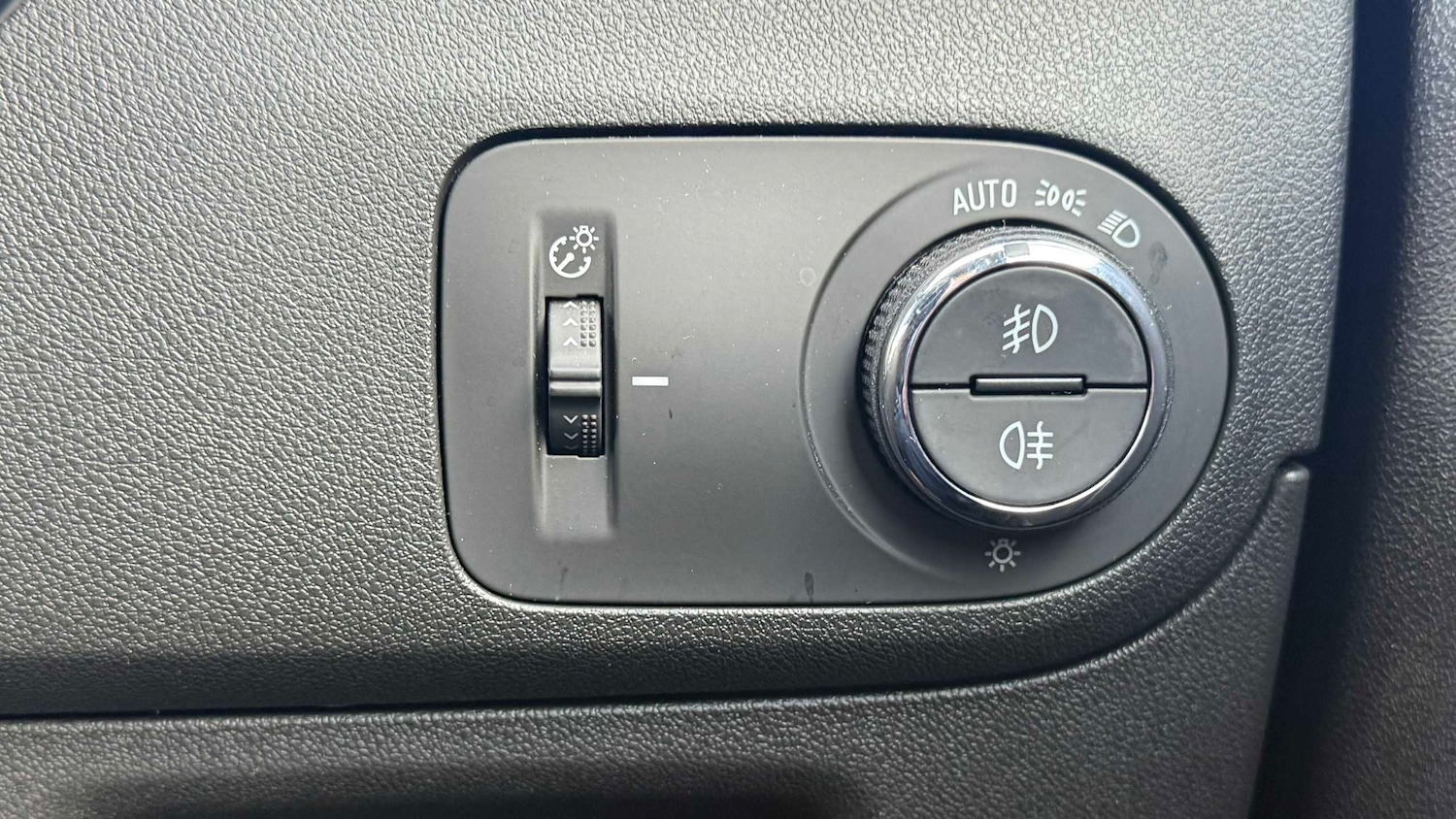 Used Vauxhall Crossland 2022 for sale - 77135054: Photo 31