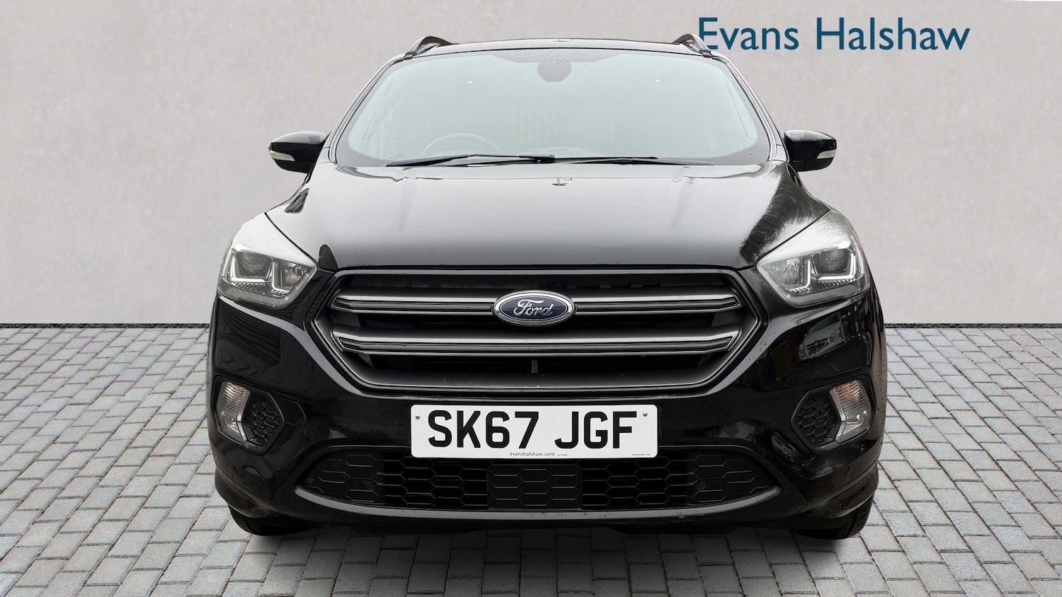 Used Ford Kuga 2017 for sale - 77443433: Photo 2