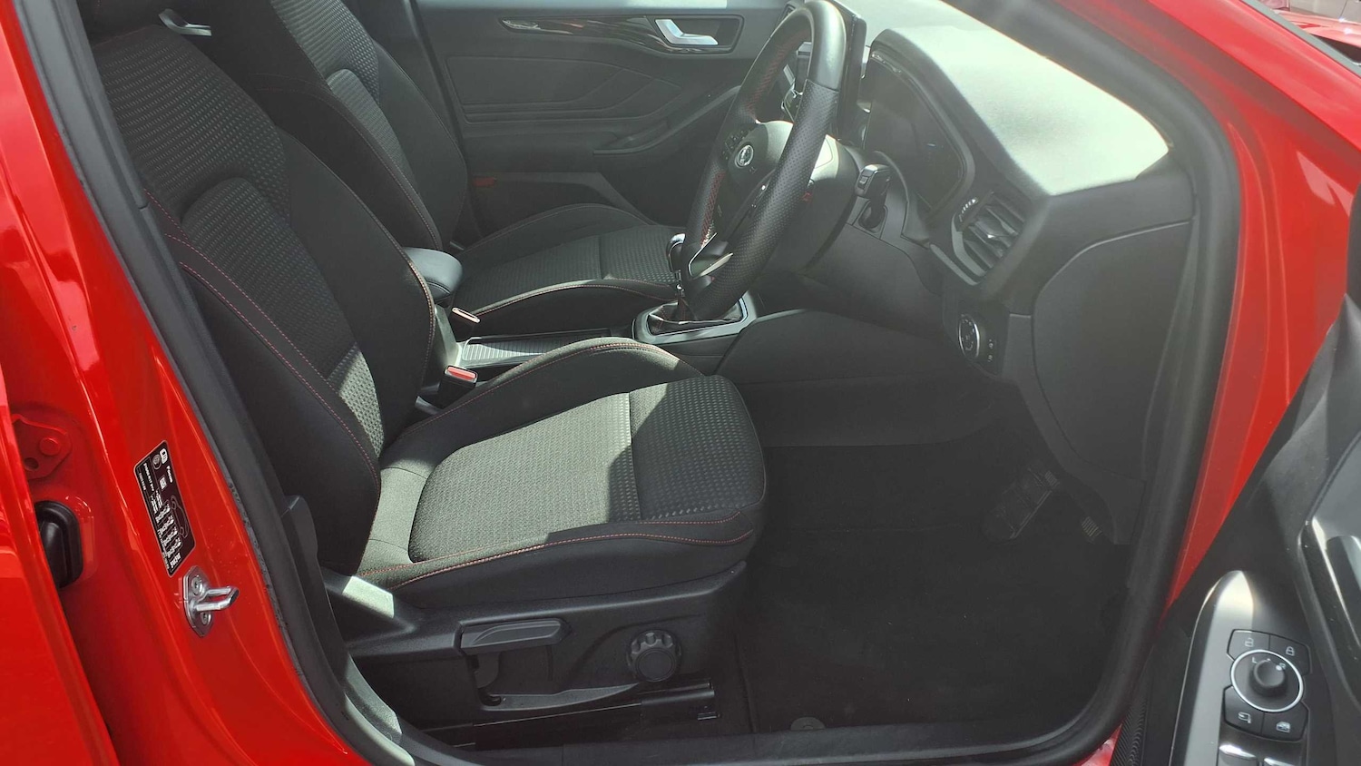 Used Ford Focus 2023 for sale - 76310873: Photo 26