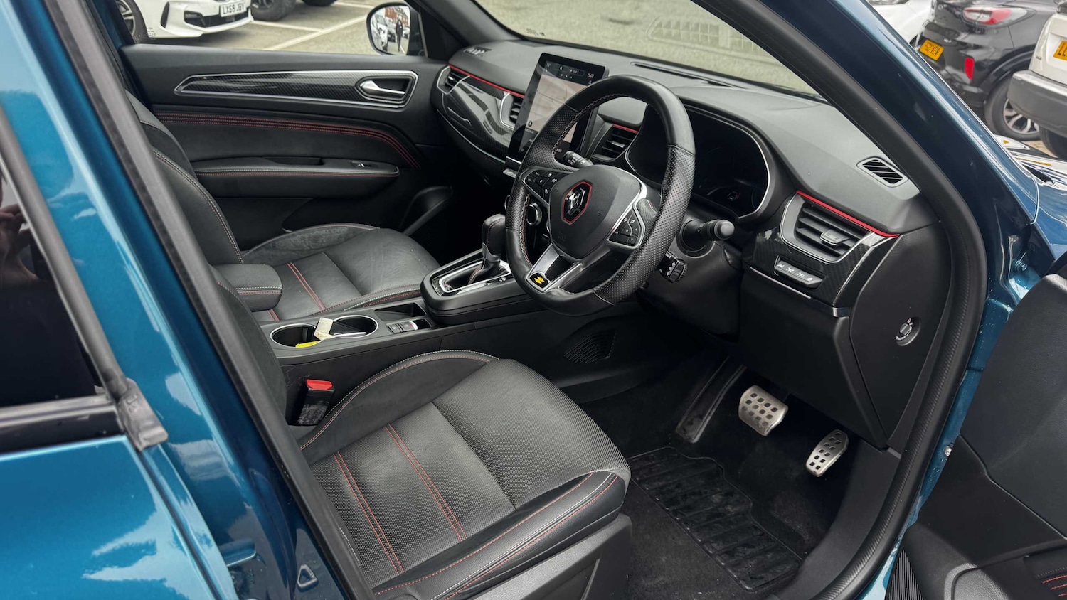 Used Renault Arkana 2022 for sale - 76610501: Photo 2