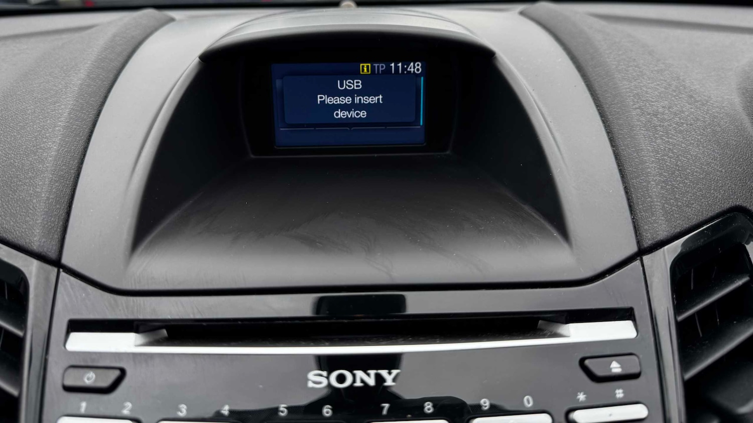 Used Ford Fiesta 2015 for sale - 77638514: Photo 34