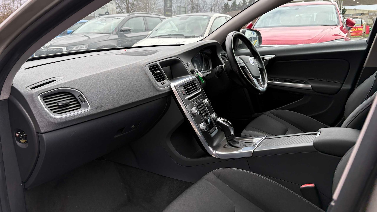 Used Volvo V60 2014 for sale - 78077178: Photo 12