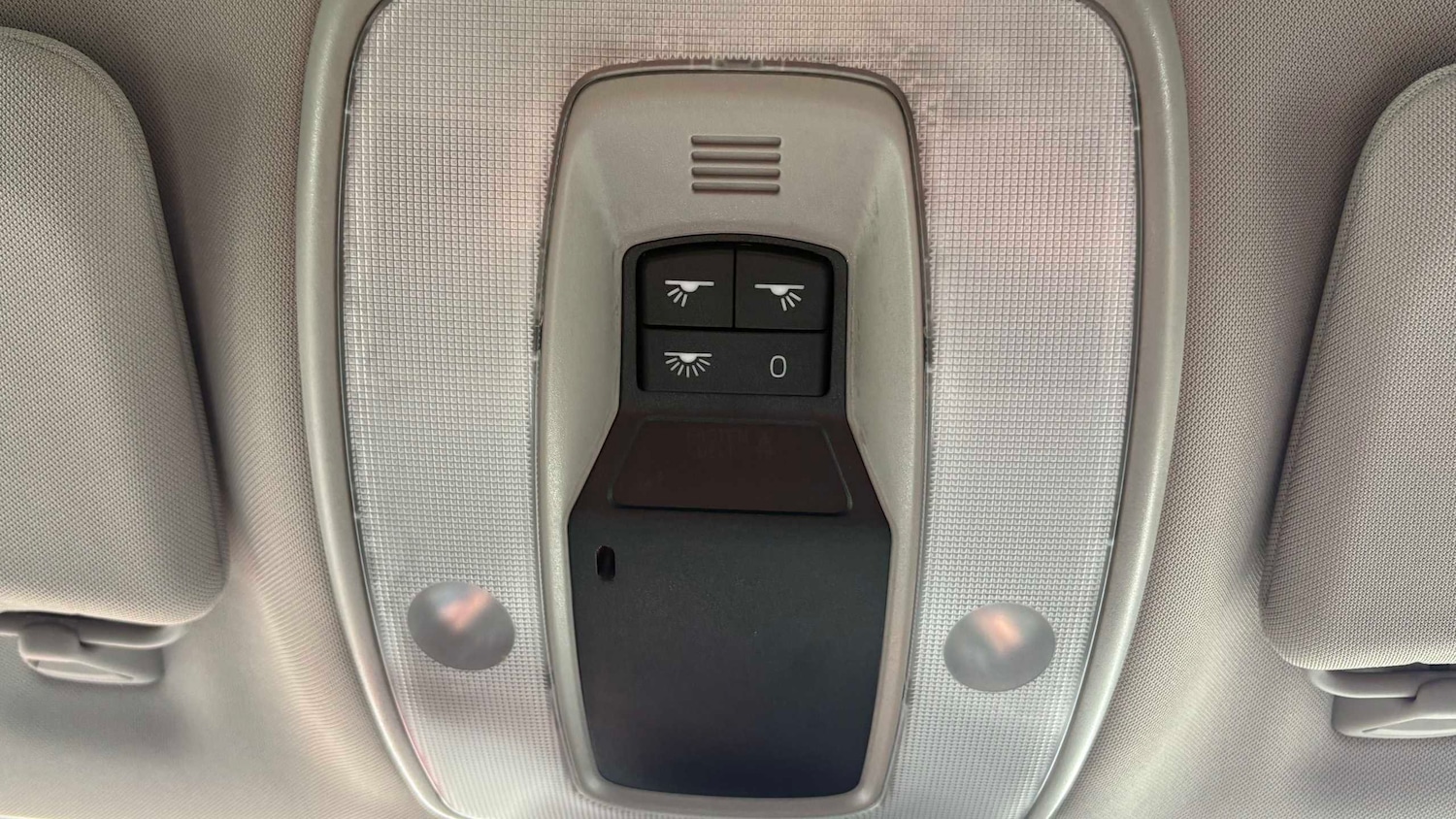 Used Volvo V60 2014 for sale - 78077178: Photo 26