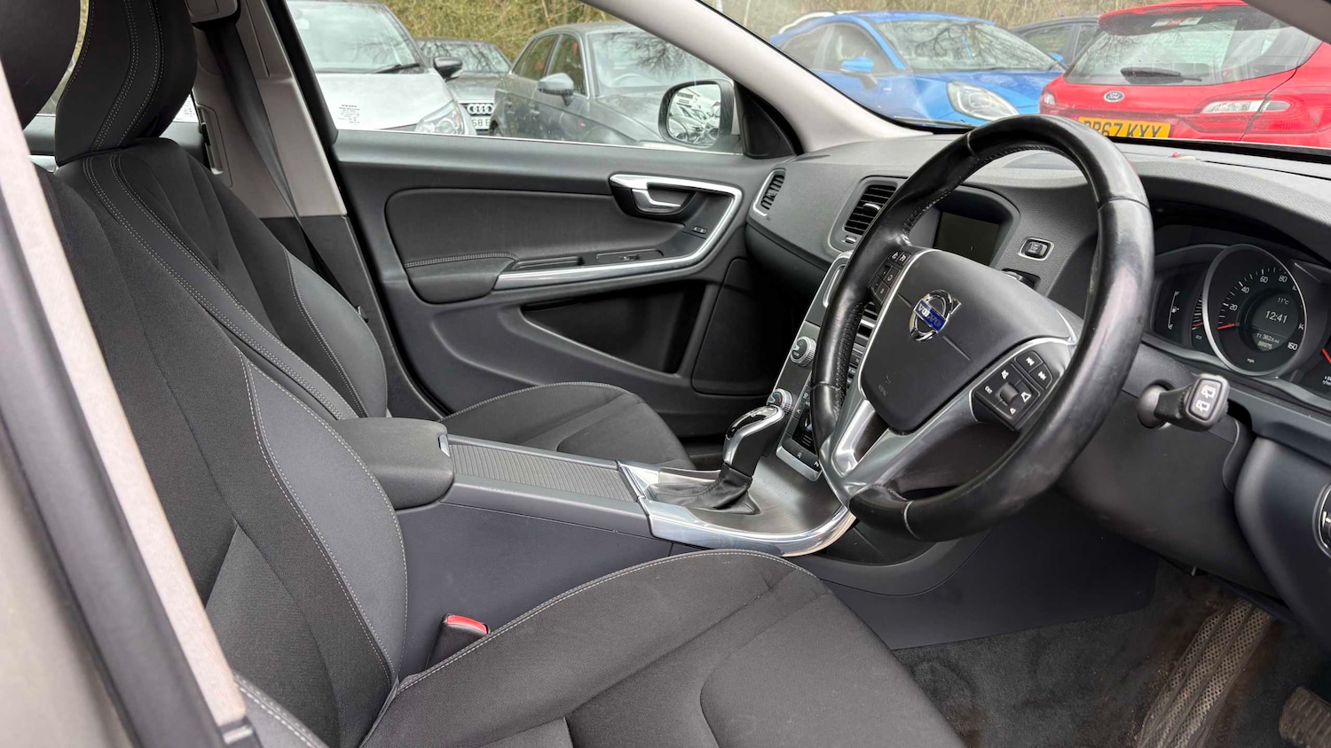 Used Volvo V60 2014 for sale - 78077178: Photo 9