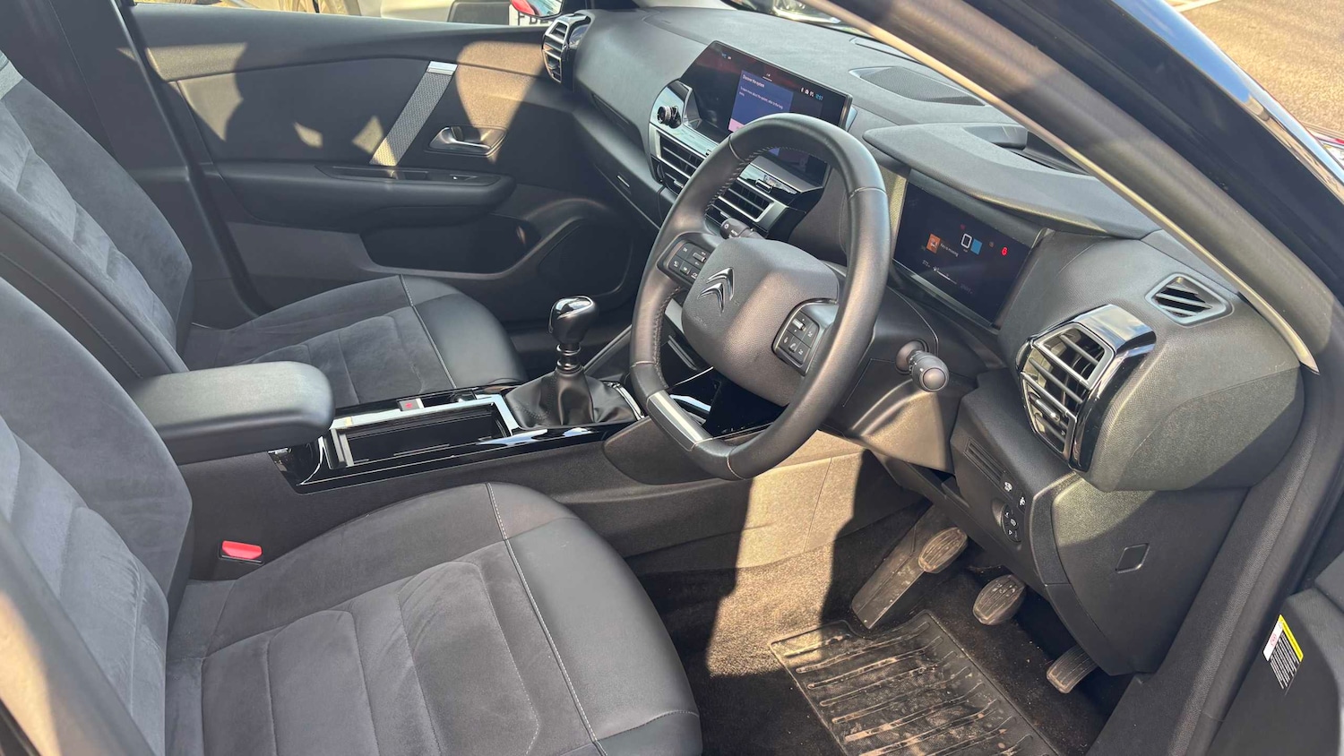 Used Citroen C4 2023 for sale - 76916157: Photo 21