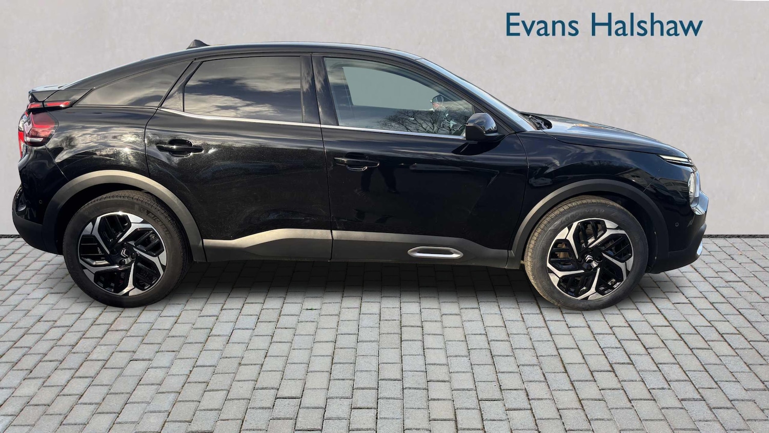 Used Citroen C4 2023 for sale - 76916157: Photo 3