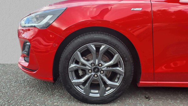 Used Ford Focus 2023 for sale - 75993923: Photo 10