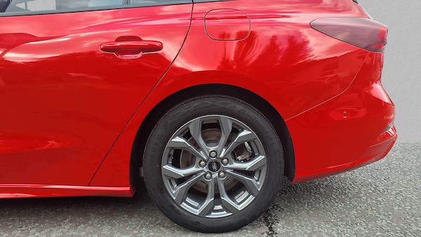 Used Ford Focus 2023 for sale - 75993923: Photo 11