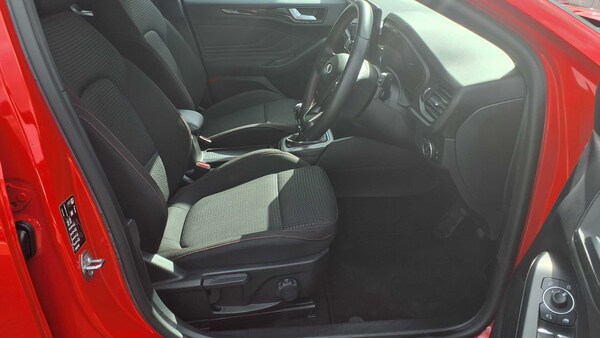 Used Ford Focus 2023 for sale - 75993923: Photo 26