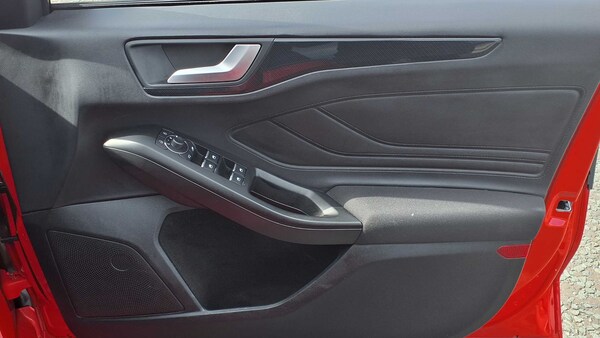 Used Ford Focus 2023 for sale - 75993923: Photo 28