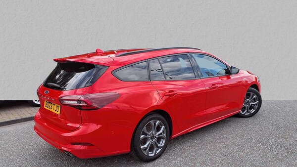 Used Ford Focus 2023 for sale - 75993923: Photo 4