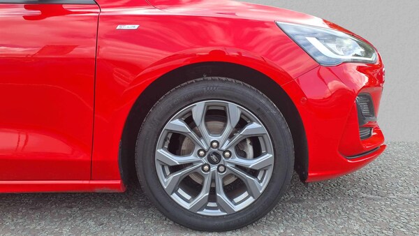Used Ford Focus 2023 for sale - 75993923: Photo 9