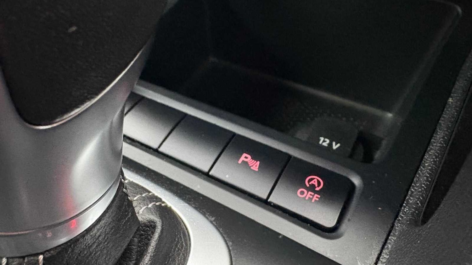 Used Volkswagen Scirocco 2012 for sale - 77443530: Photo 18