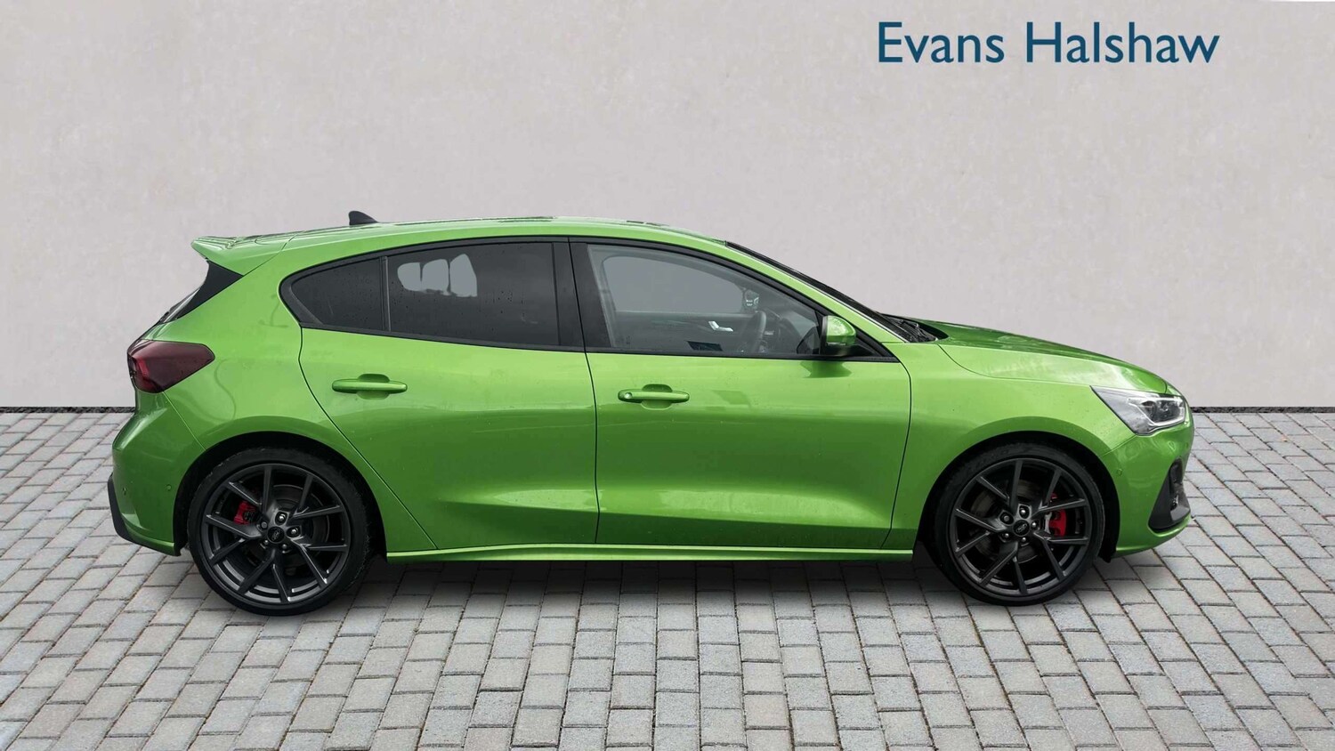 Used Ford Focus 2023 for sale - 77885910: Photo 8