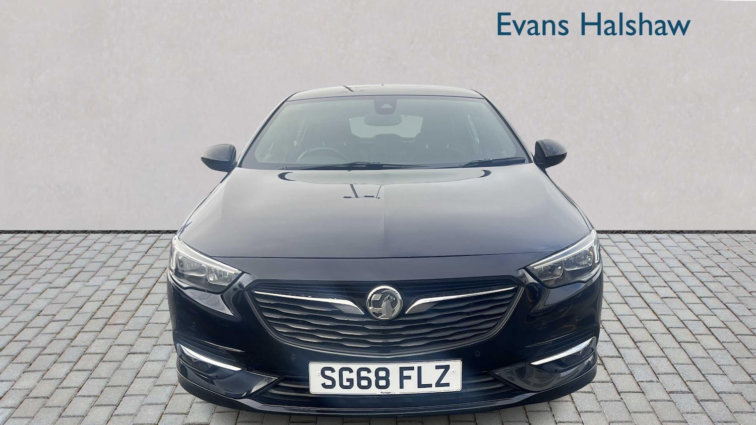Used Vauxhall Insignia 2018 for sale - 77527076: Photo 2