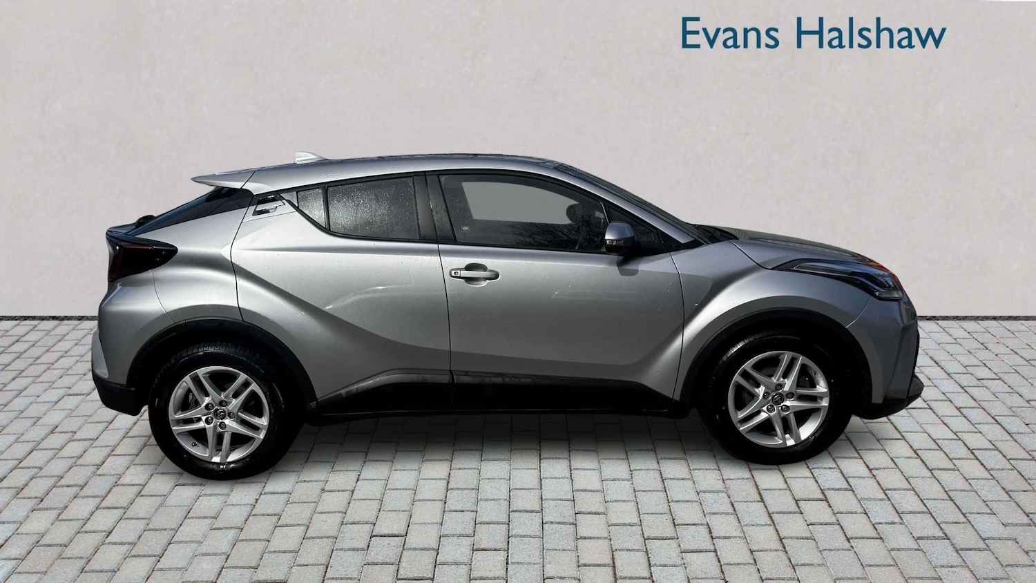 Used Toyota C-HR 2023 for sale - 78161532: Photo 8
