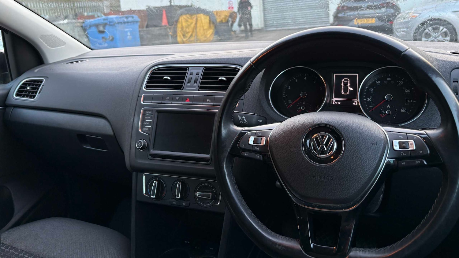 Used Volkswagen Polo 2016 for sale - 77756482: Photo 12