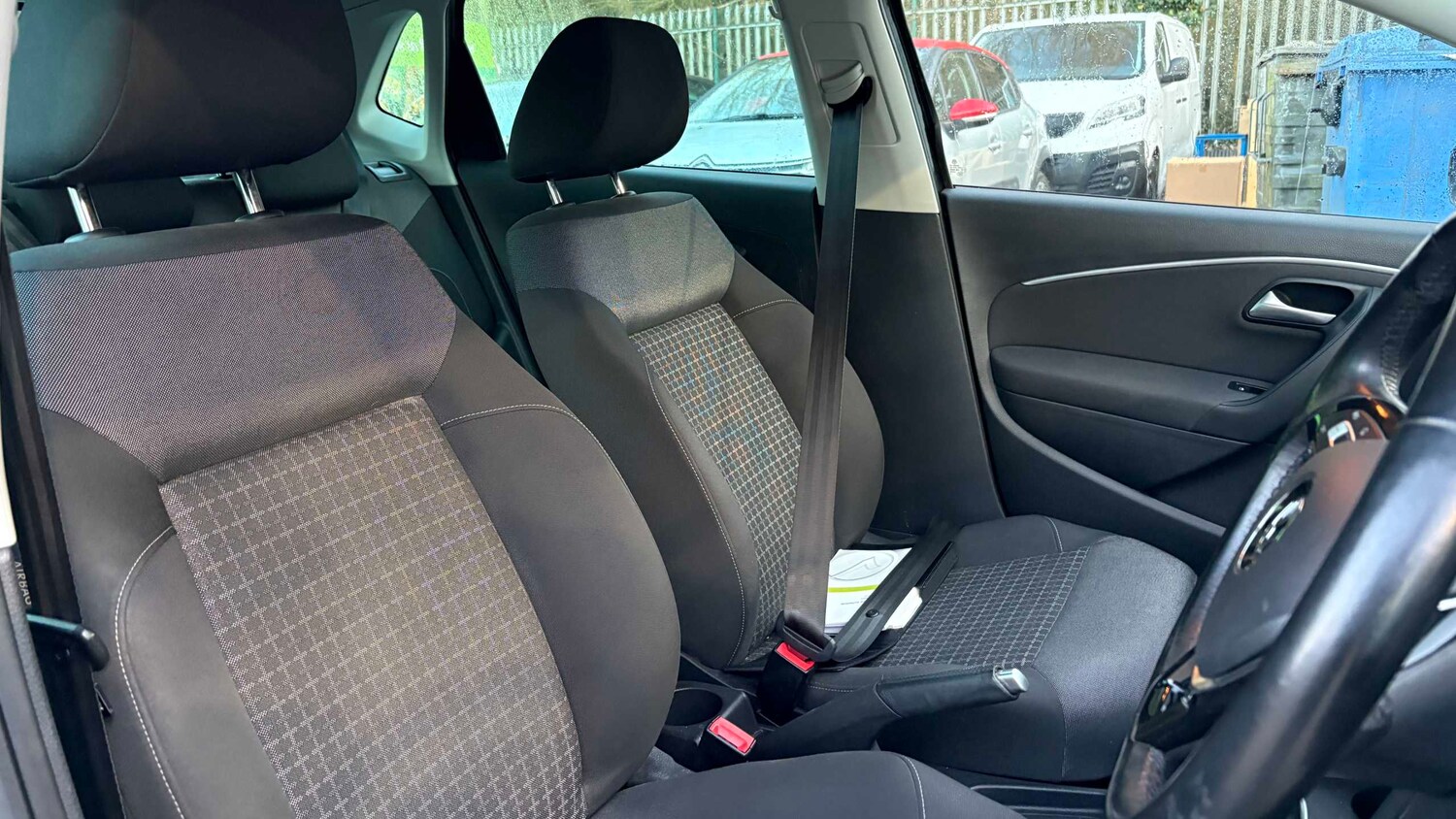 Used Volkswagen Polo 2016 for sale - 77756482: Photo 31