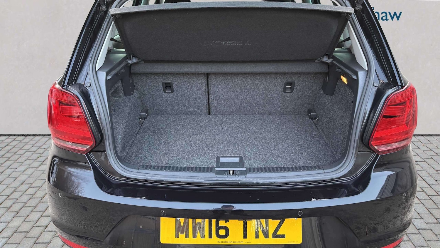 Used Volkswagen Polo 2016 for sale - 77756482: Photo 5