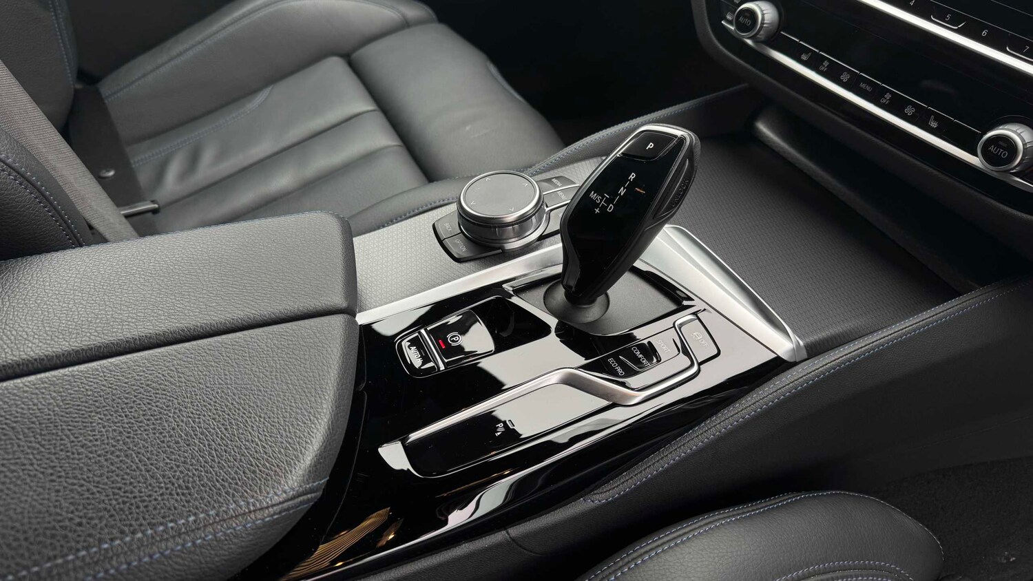 Used BMW 5 Series 2022 for sale - 77257218: Photo 24