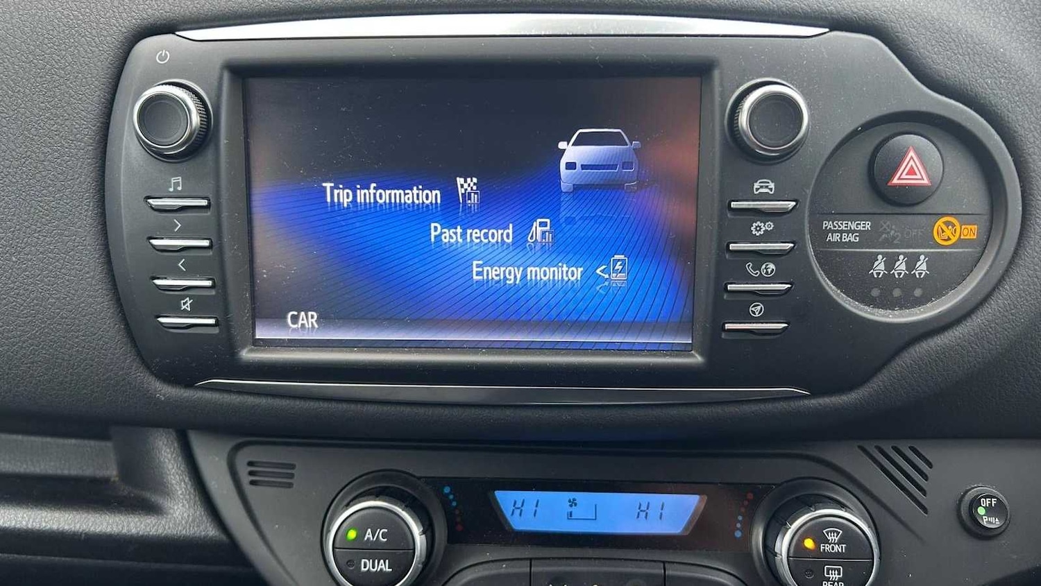 Used Toyota Yaris 2017 for sale - 77068625: Photo 16