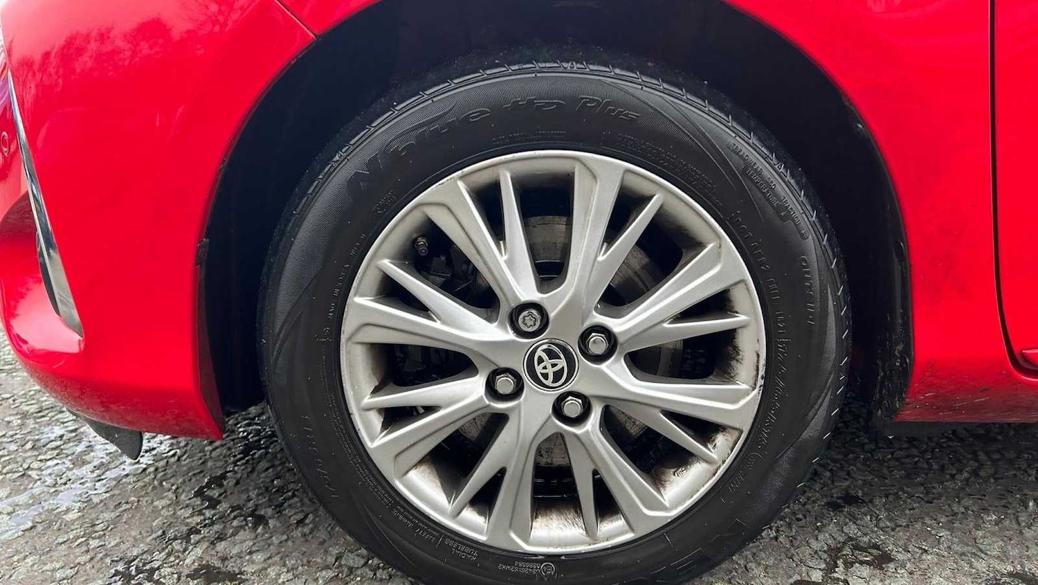 Used Toyota Yaris 2017 for sale - 77068625: Photo 17