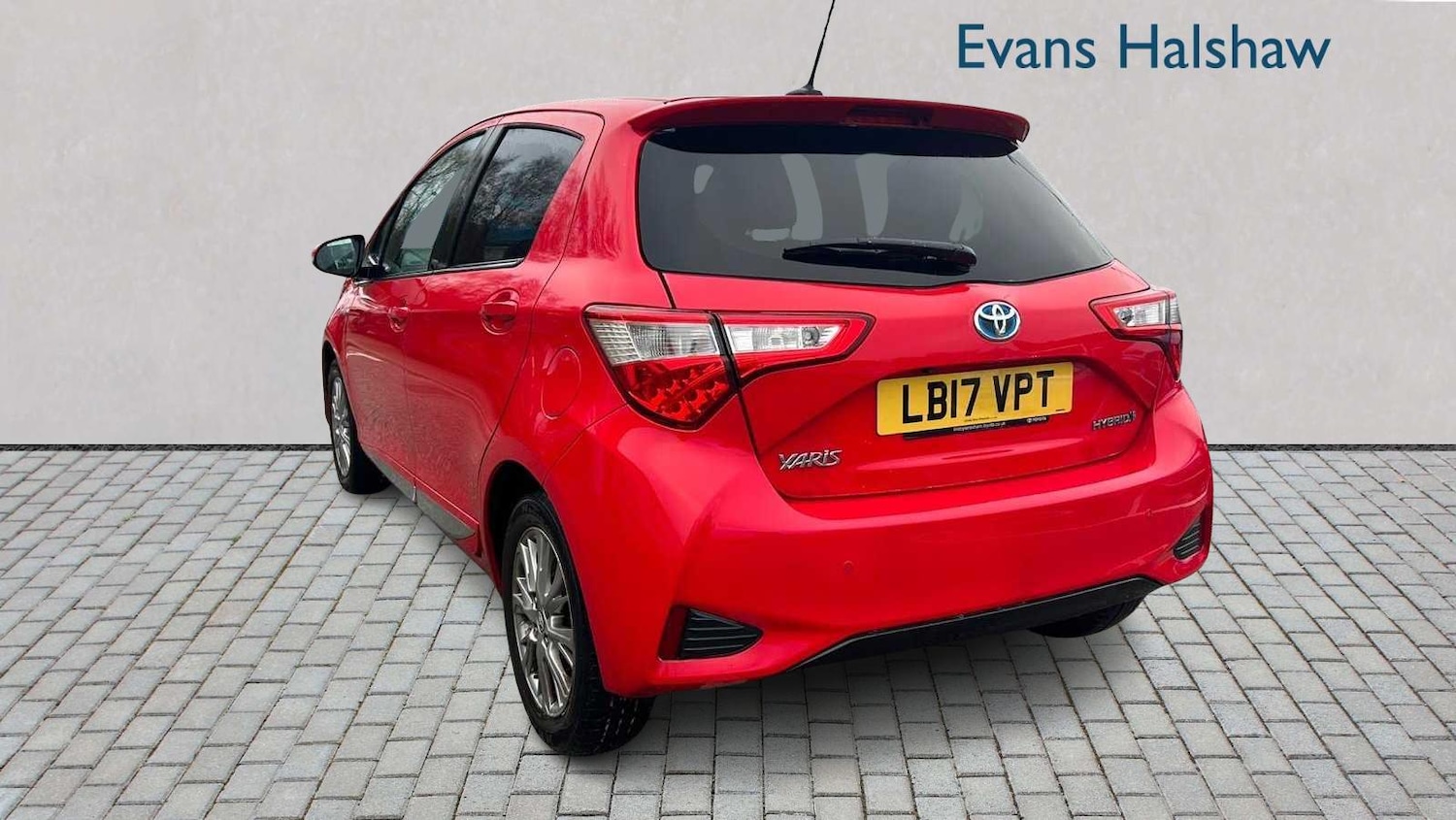 Used Toyota Yaris 2017 for sale - 77068625: Photo 5