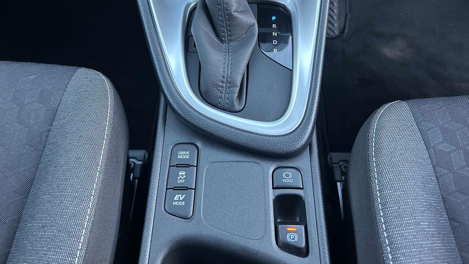 Used Toyota Yaris 2022 for sale - 76401443: Photo 22