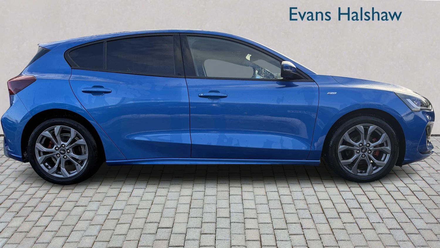 Used Ford Focus 2022 for sale - 77135053: Photo 2