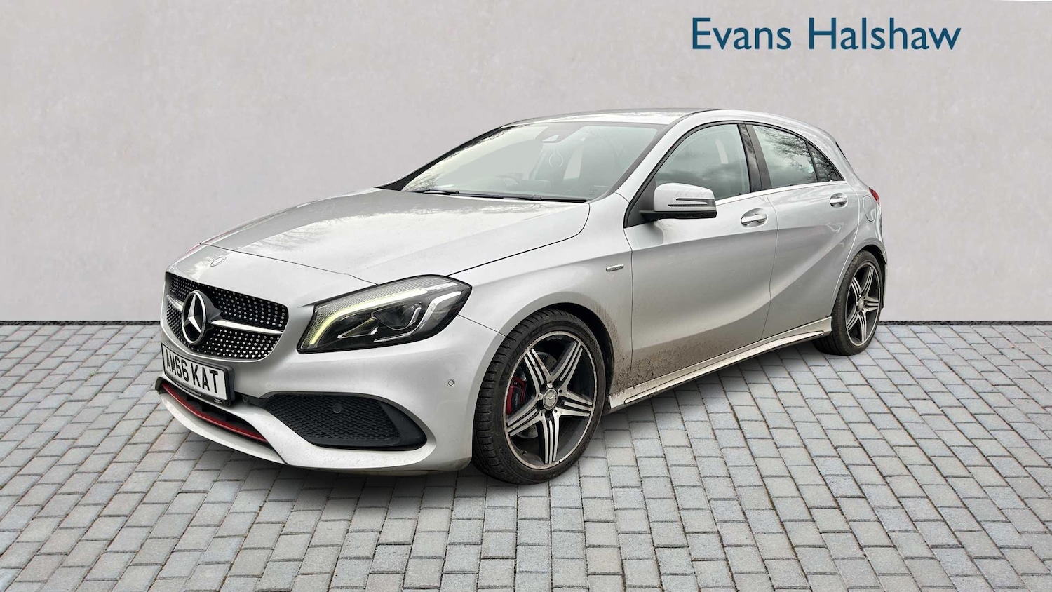 Used Mercedes-Benz A-Class 2016 for sale - 76943483: Photo 4