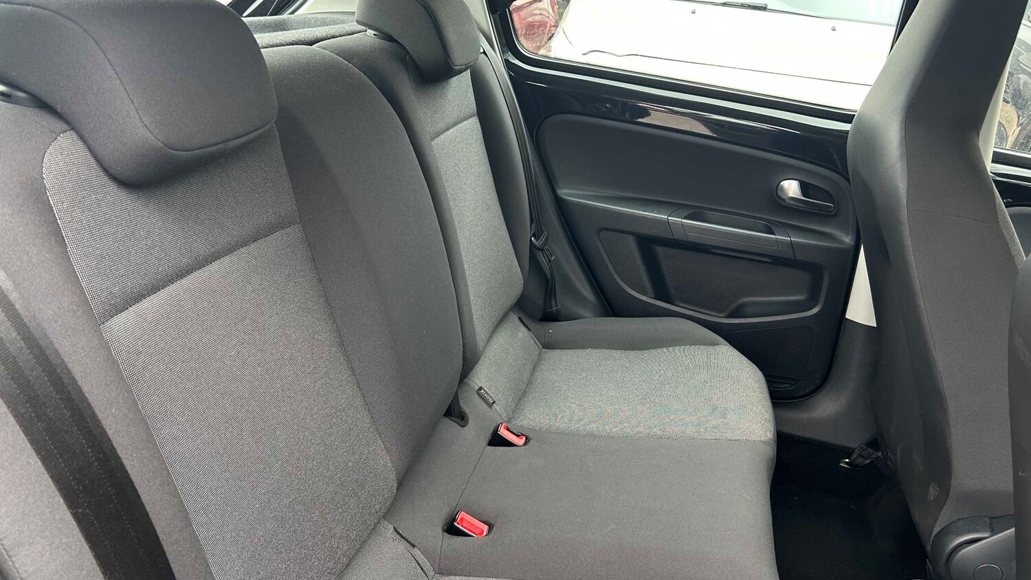 Used Volkswagen up! 2015 for sale - 77858322: Photo 15