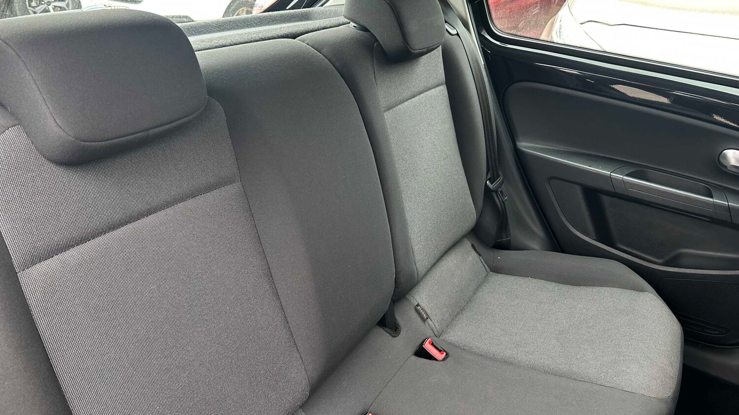 Used Volkswagen up! 2015 for sale - 77858322: Photo 17