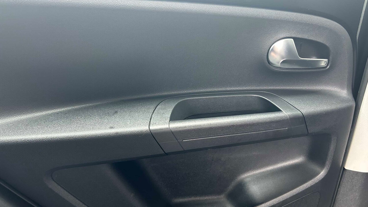 Used Volkswagen up! 2015 for sale - 77858322: Photo 19