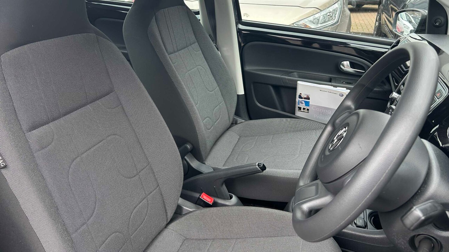 Used Volkswagen up! 2015 for sale - 77858322: Photo 21