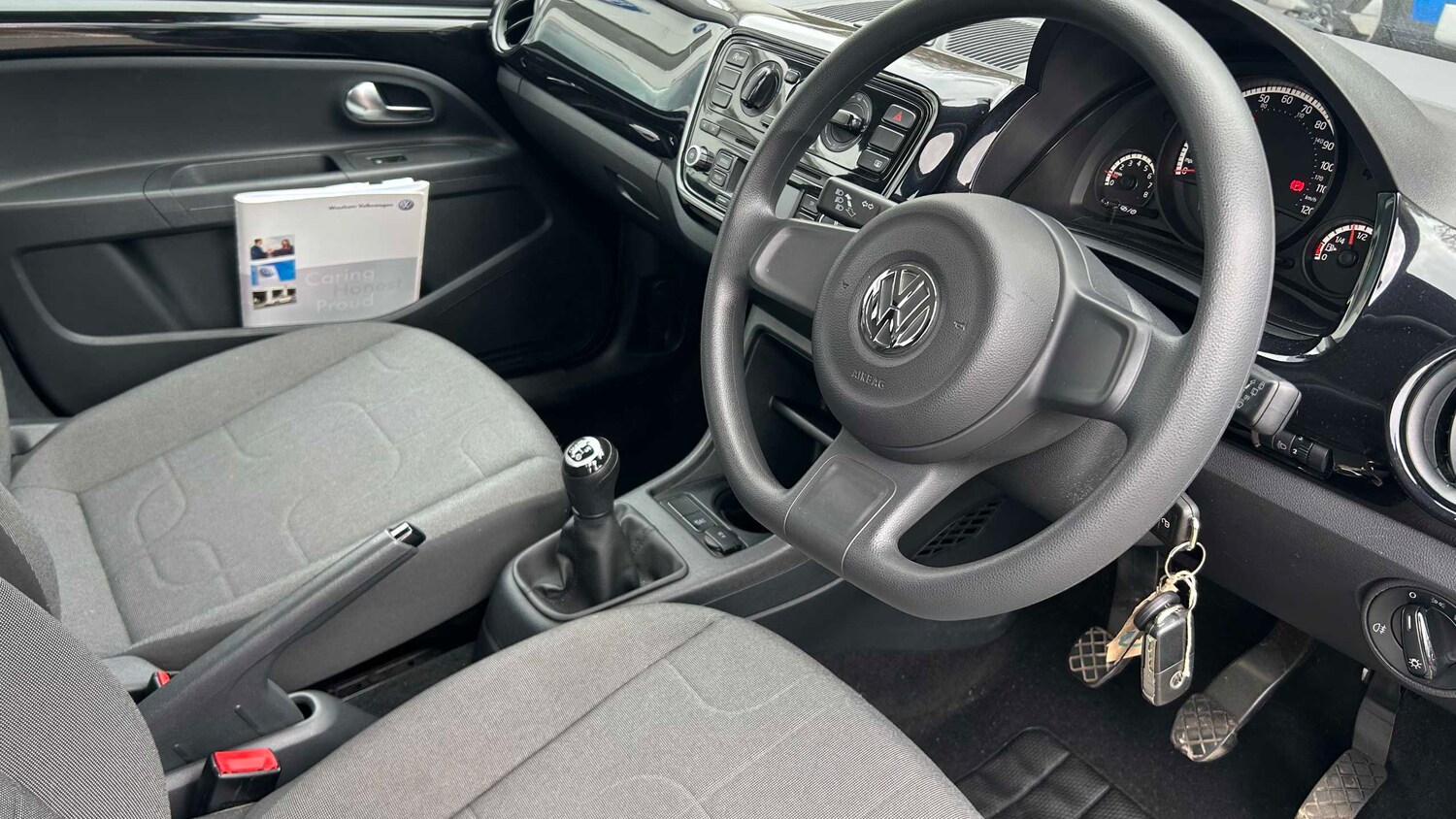 Used Volkswagen up! 2015 for sale - 77858322: Photo 22