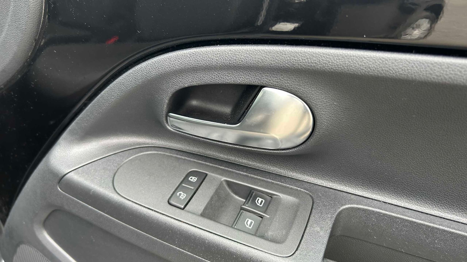 Used Volkswagen up! 2015 for sale - 77858322: Photo 23