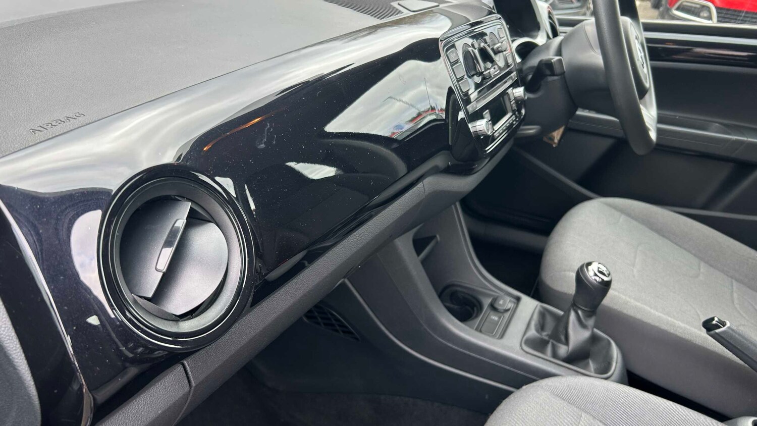 Used Volkswagen up! 2015 for sale - 77858322: Photo 25