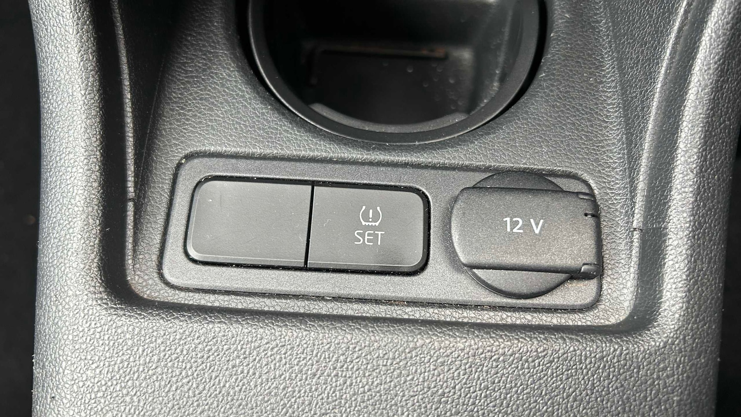 Used Volkswagen up! 2015 for sale - 77858322: Photo 31