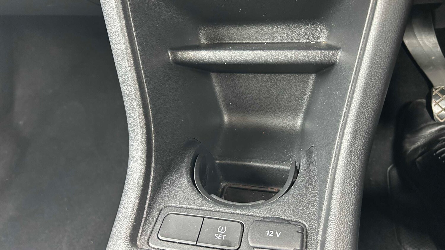 Used Volkswagen up! 2015 for sale - 77858322: Photo 32