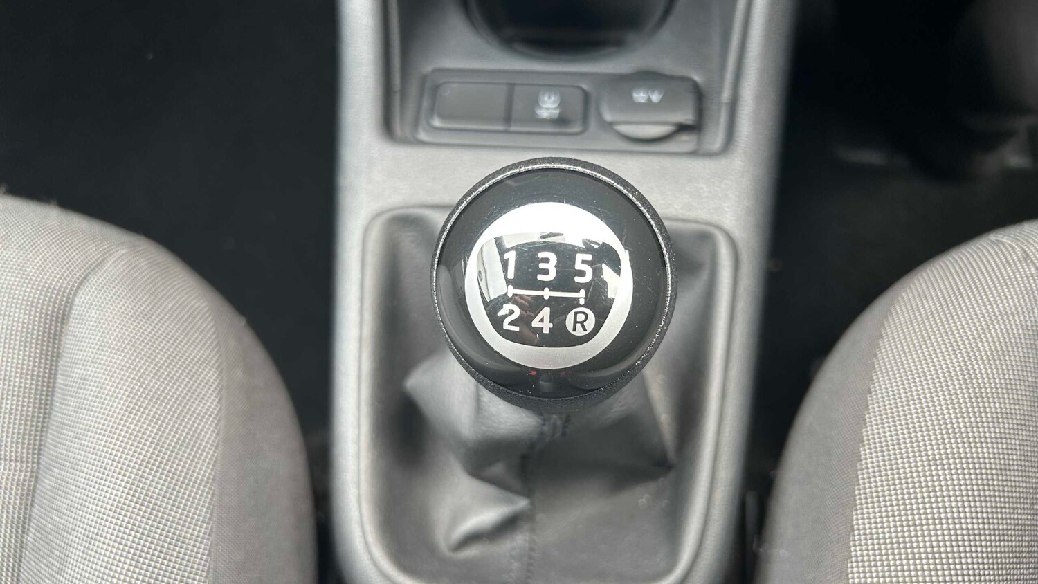 Used Volkswagen up! 2015 for sale - 77858322: Photo 33