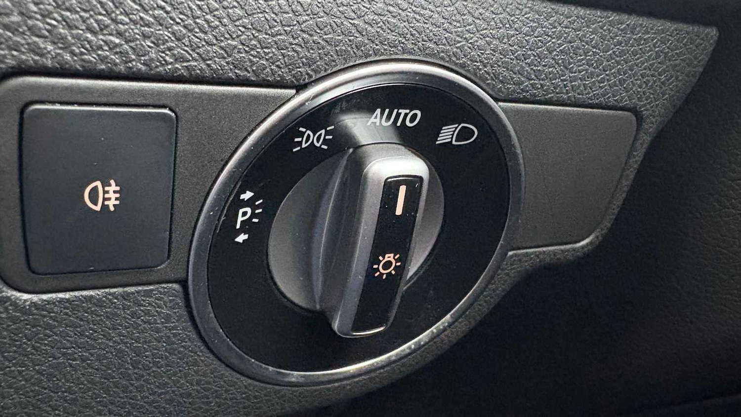 Used Mercedes-Benz A-Class 2017 for sale - 77443573: Photo 19