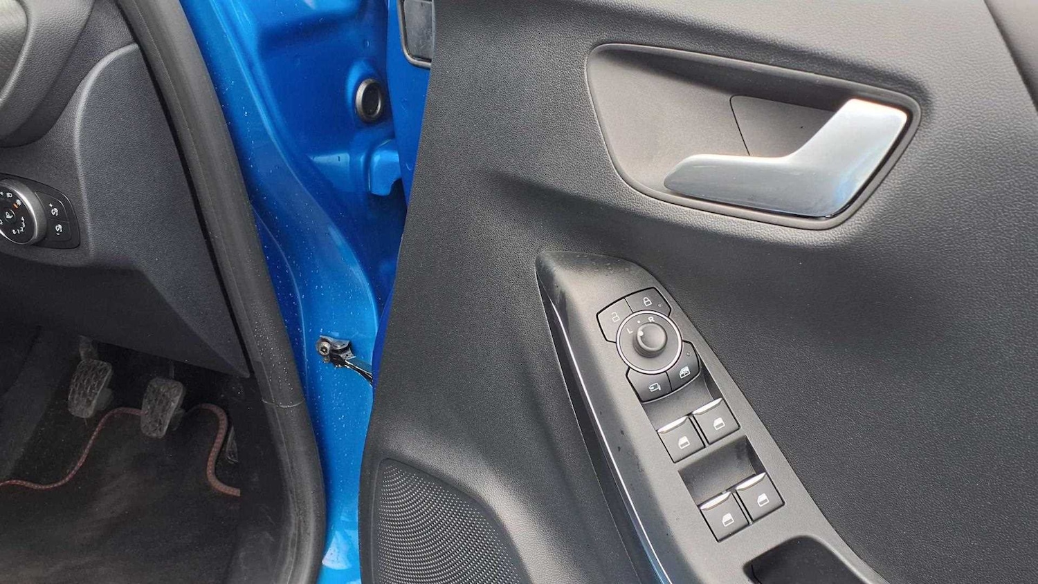 Vehicle 29