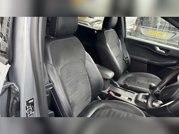 Used Ford Kuga 2022 for sale - 76329320: Photo 2