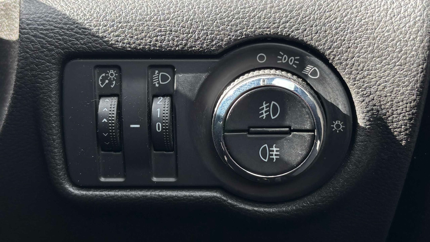 Used Vauxhall Astra GTC 2014 for sale - 78119119: Photo 28