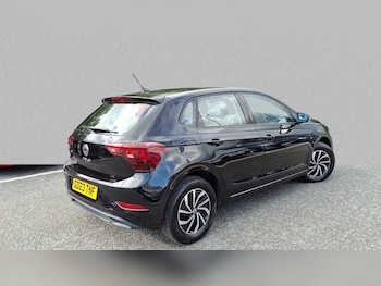 Used Volkswagen Polo 2023 for sale - 75903408: Photo