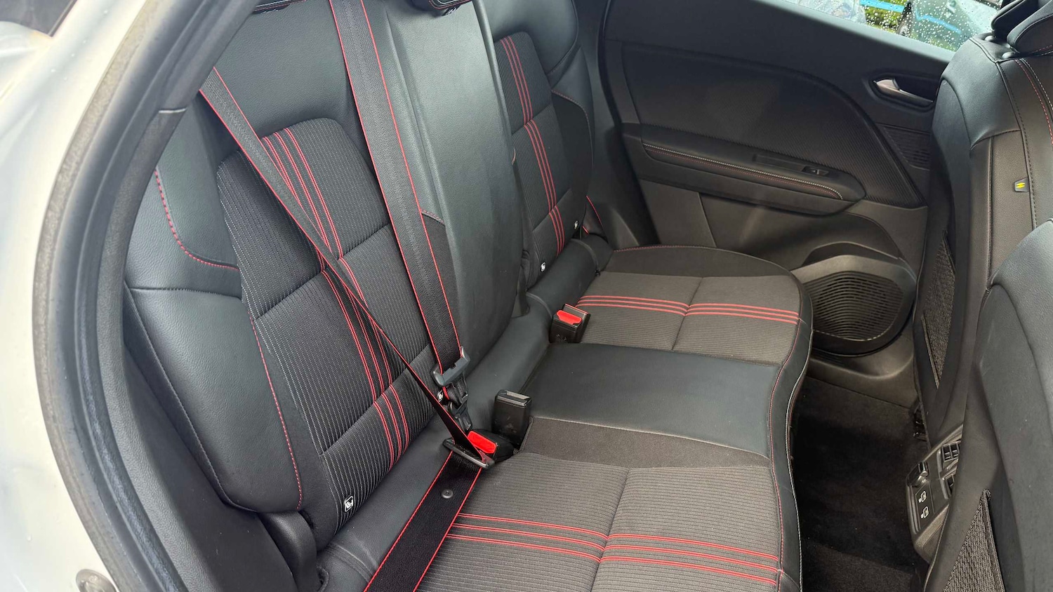 Used Renault Captur 2022 for sale - 76967804: Photo 15