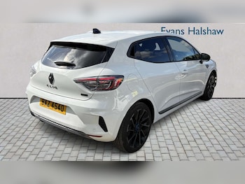 Used Renault Clio 2023 for sale - 78604063: Photo