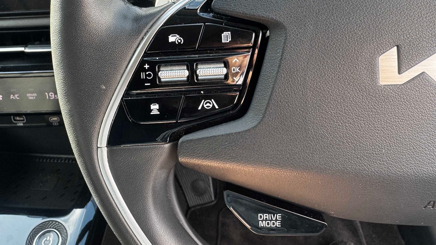 Used Kia Niro 2023 for sale - 77740902: Photo 24