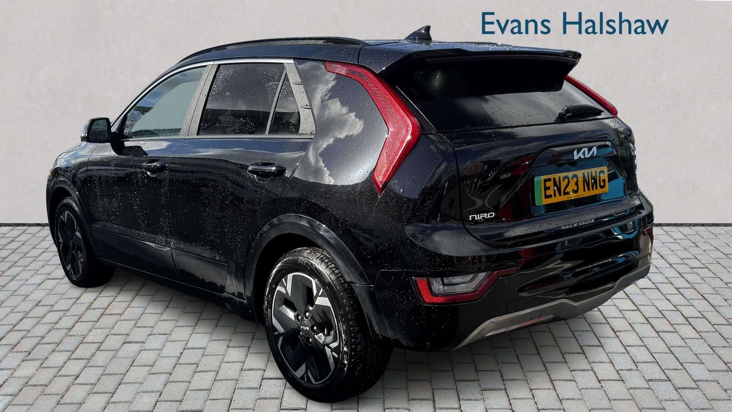 Used Kia Niro 2023 for sale - 77740902: Photo 5