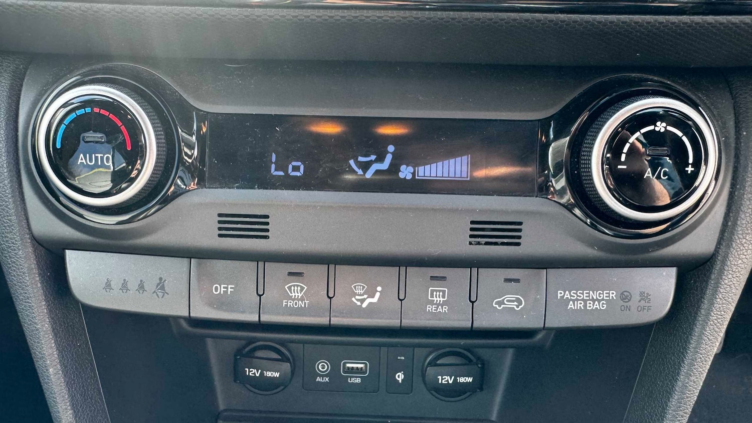 Used Hyundai KONA 2018 for sale - 78149101: Photo 31